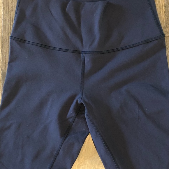 GUC Lululemon Wunder Under Hi-Rise Pants 28” Navy - Picture 3 of 13